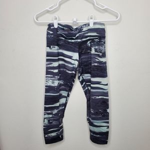 Adidas Women's Leggings Capri Size Small